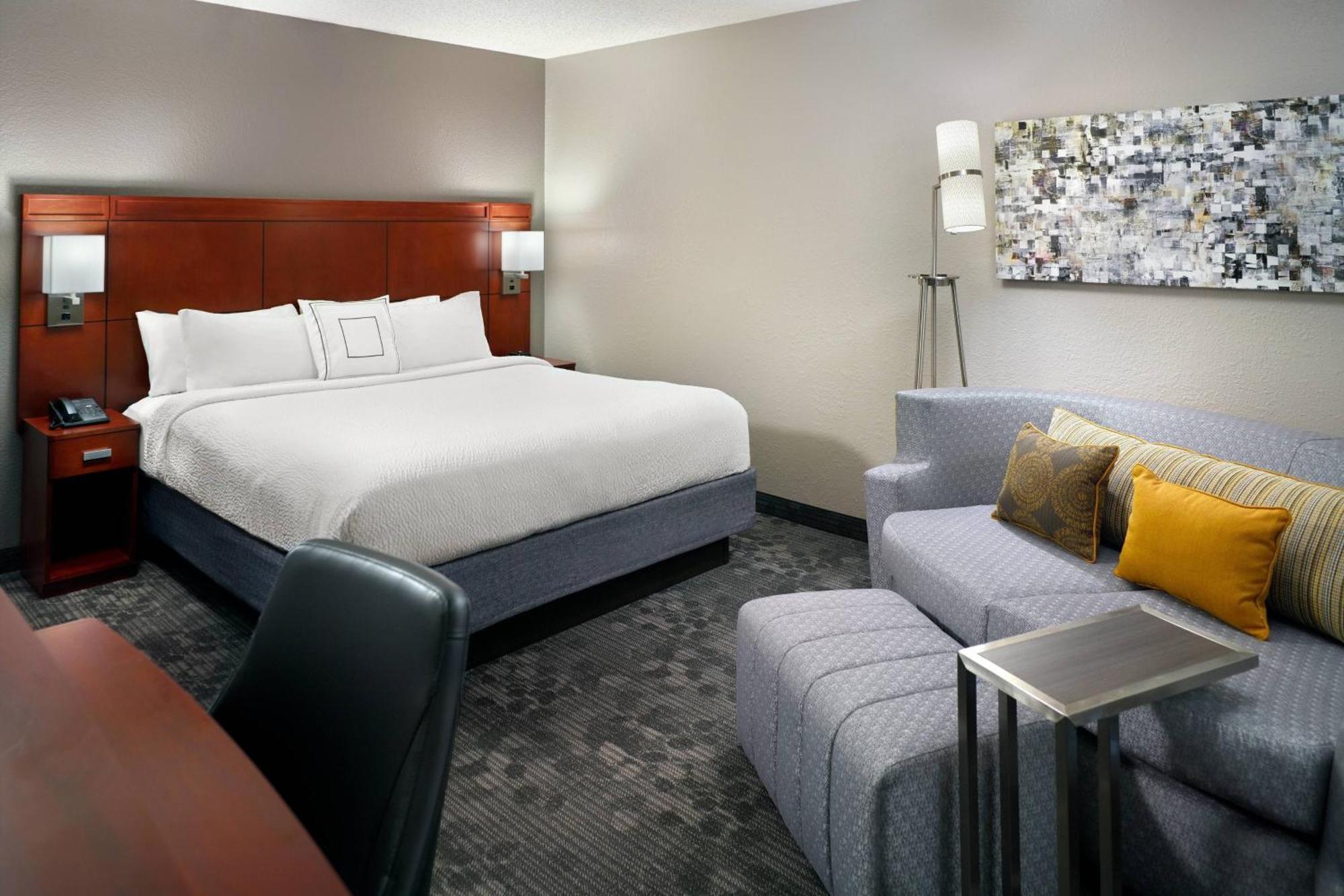 Courtyard By Marriott Macon Hotel Bagian luar foto