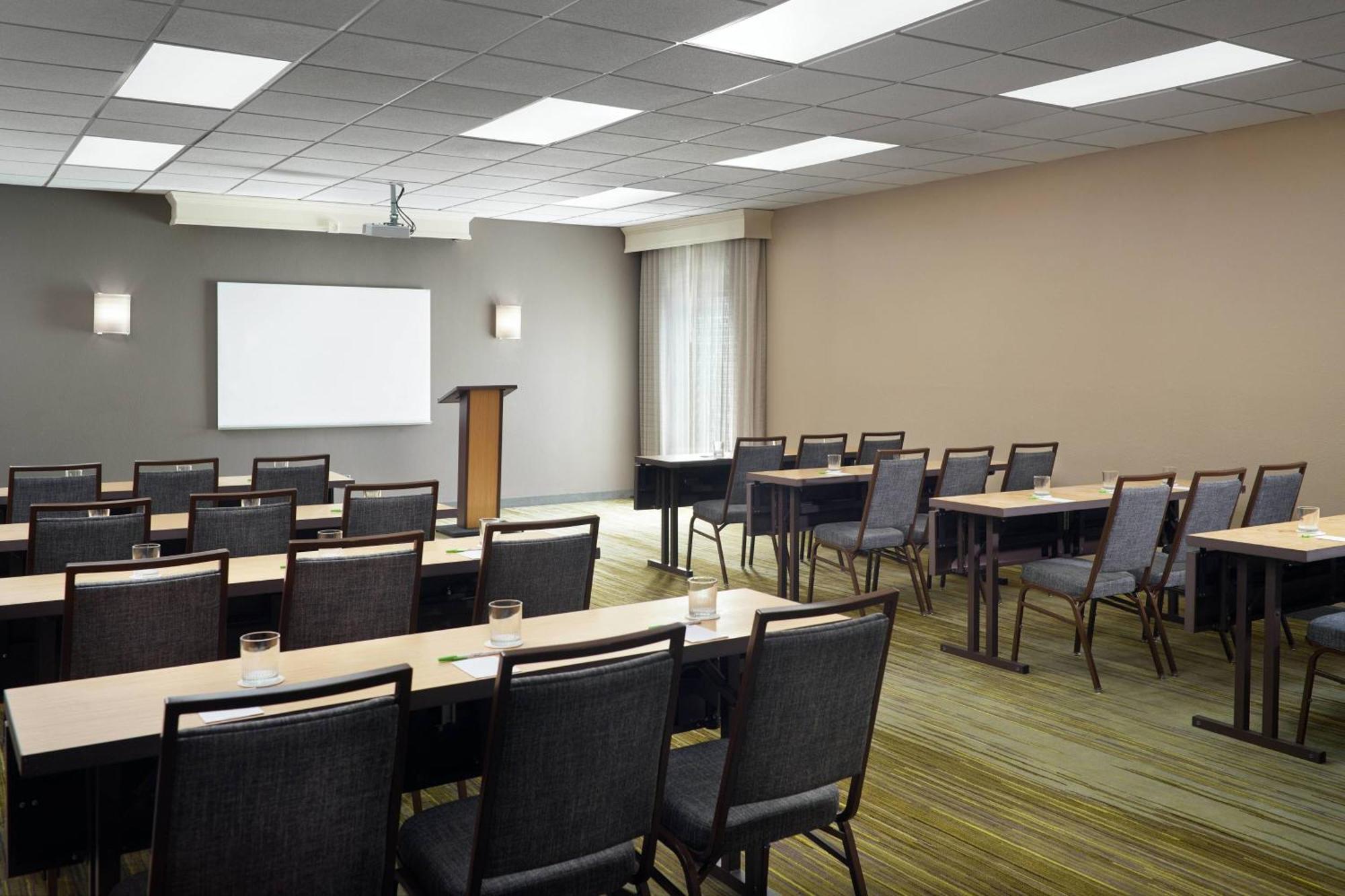 Courtyard By Marriott Macon Hotel Bagian luar foto
