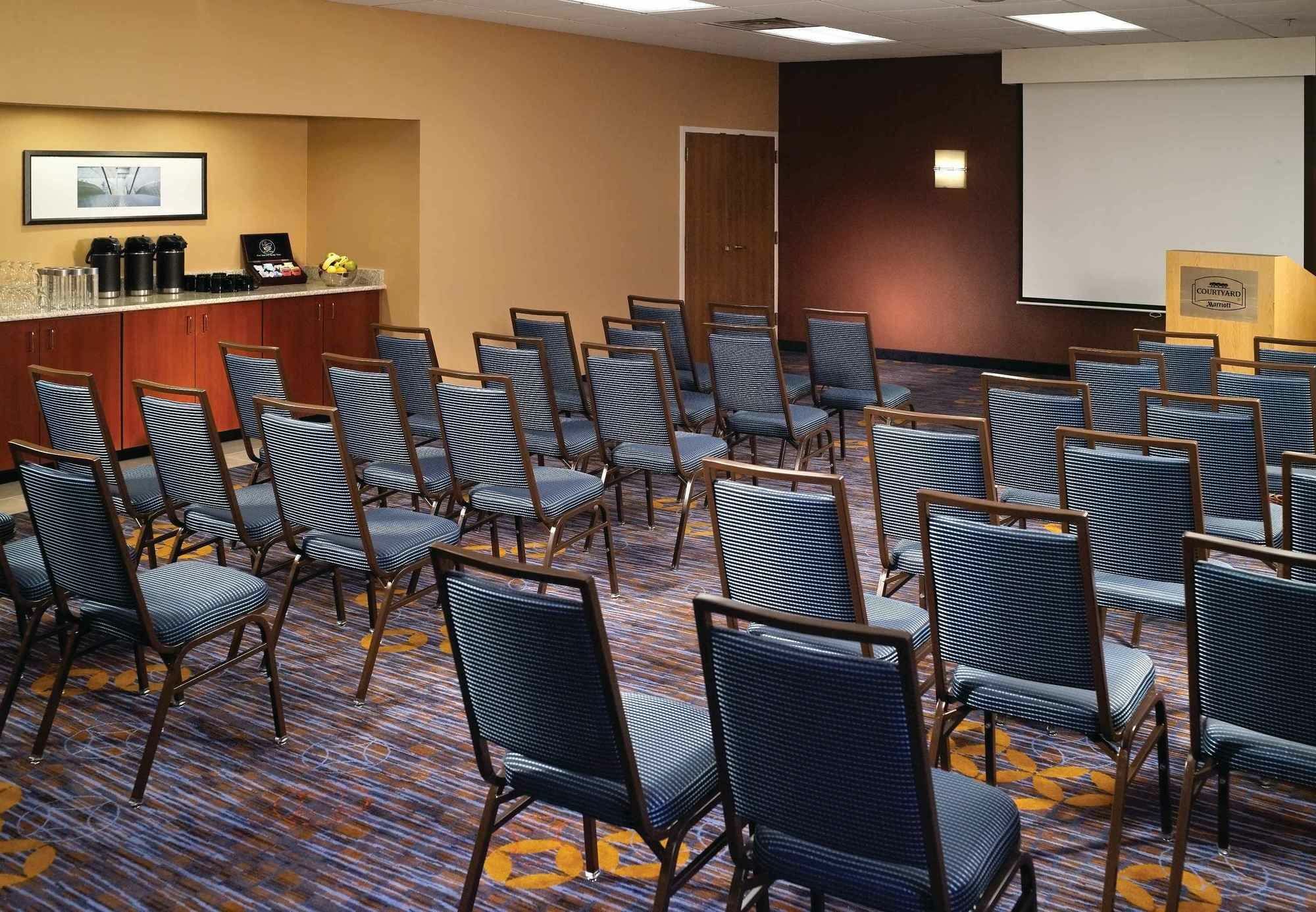Courtyard By Marriott Macon Hotel Bagian luar foto